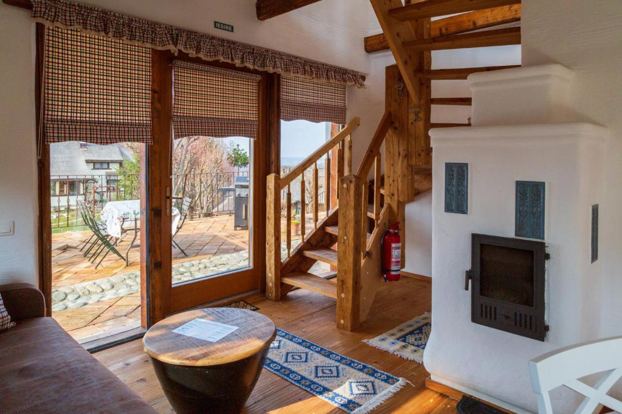 Casele Cu Stuf B&B Haus Ulrike Sălicea Exterior foto